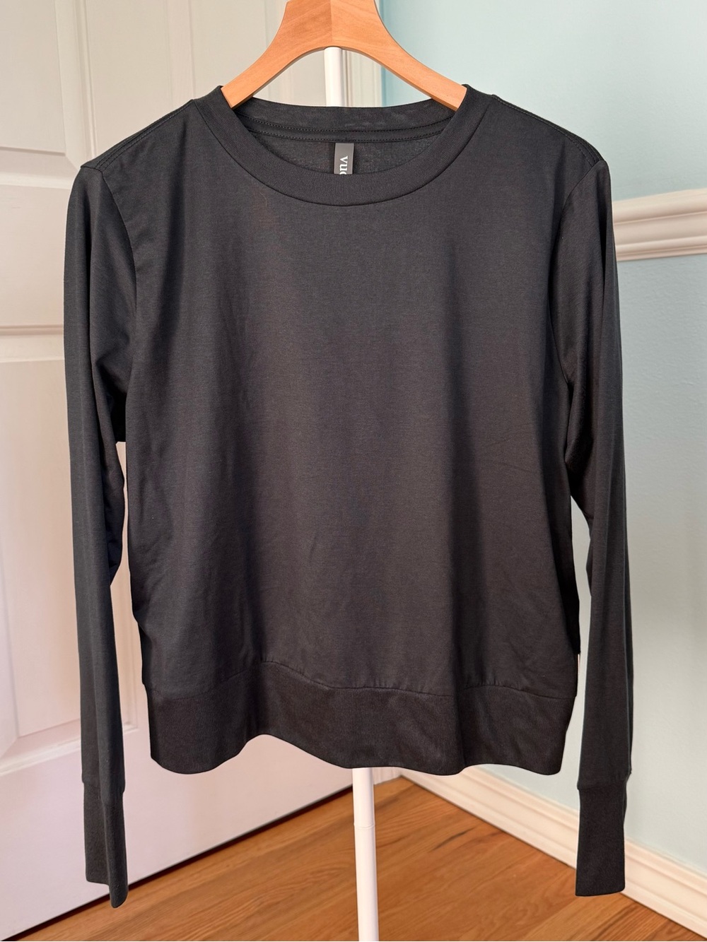 Vuori | Daydream Crew Long Sleeve Pullover | Black | XL | NWOT